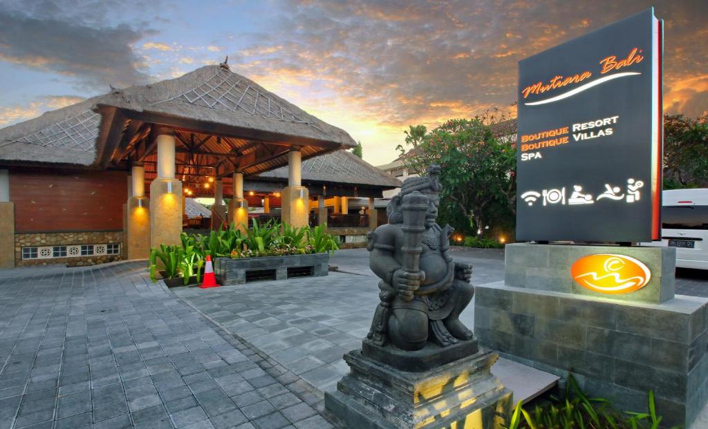 Mutiara Bali Boutique Resort and Villas, Penginapan Mewah di Seminyak