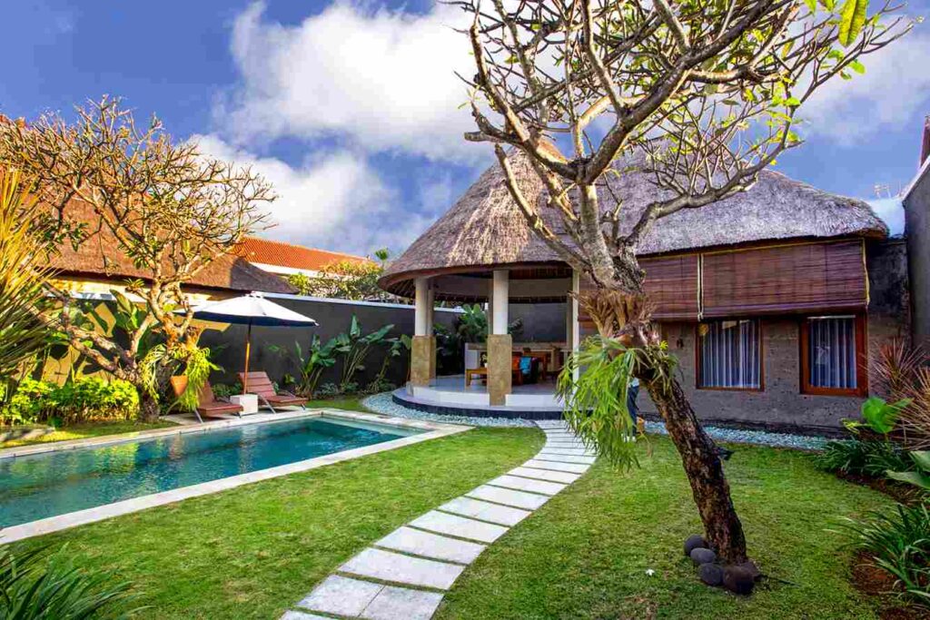 Mutiara Bali Boutique Resort and Villas, Penginapan Mewah di Seminyak