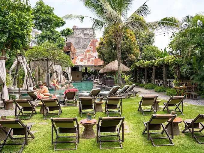 Ngopi Asik di 7 Kafe Estetik di Bali yang Lagi Hits