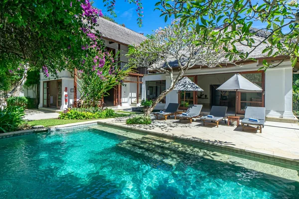5 Villa Bali Dekat Pantai yang Strategis dan Eksklusif